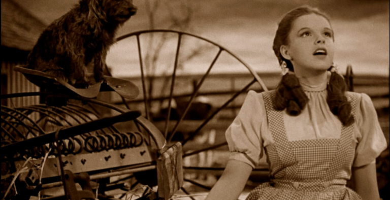 SOMEWHERE OVER THE RAINBOW – JUDY GARLAND PIANO CHORDS & Lyrics